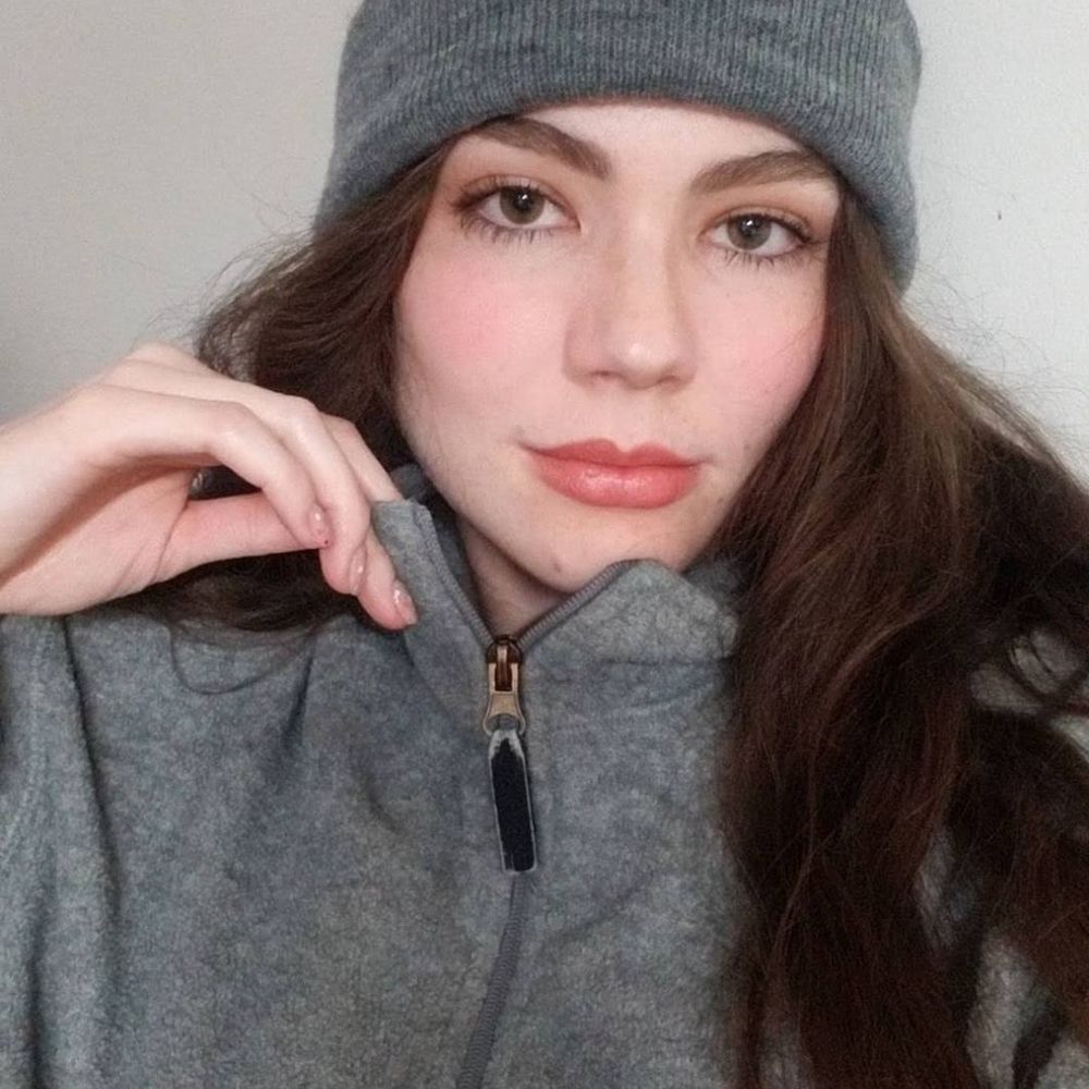 Meet your Posher, Isabel